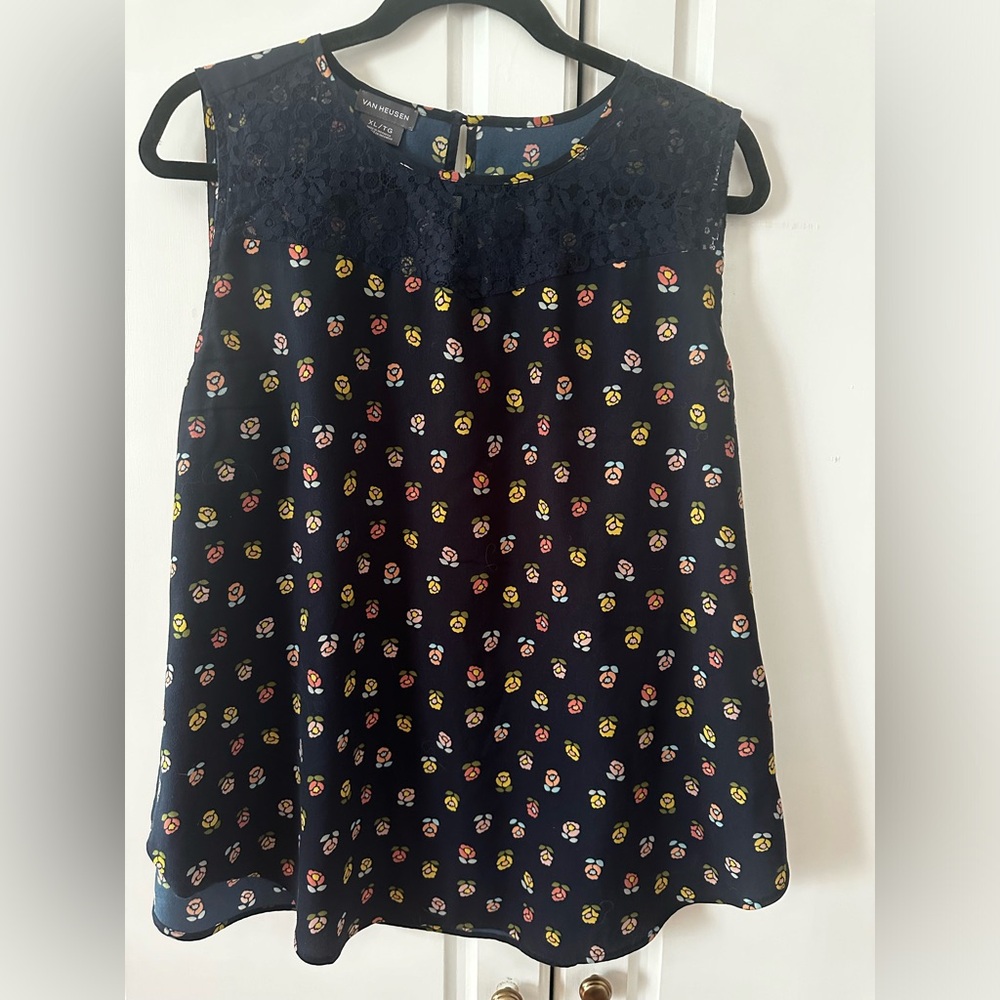 Van Heusen Floral and Lace Sleeveless Blouse, Xl/l